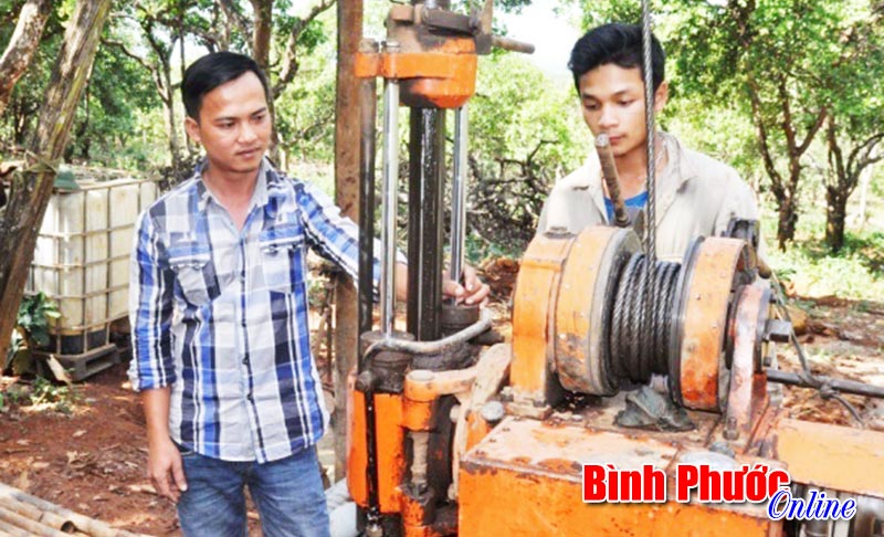 Về quê làm giàu Về quê làm giàu