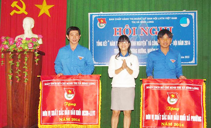 Đoàn phường Phú Thịnh dẫn đầu thị xã Bình Long Đoàn phường Phú Thịnh dẫn đầu thị xã Bình Long