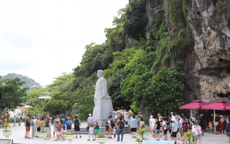 Sôi động du lịch hè