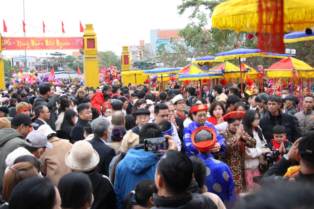 Sôi động du lịch văn hóa tâm linh
