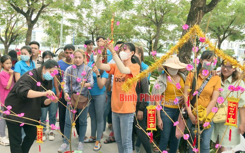 Sôi nổi các hoạt động “Tết sum vầy” Sôi nổi các hoạt động “Tết sum vầy”