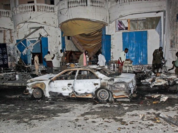 Somalia: Nổ tung xe chất đầy thuốc nổ, 11 người thiệt mạng Somalia: Nổ tung xe chất đầy thuốc nổ, 11 người thiệt mạng