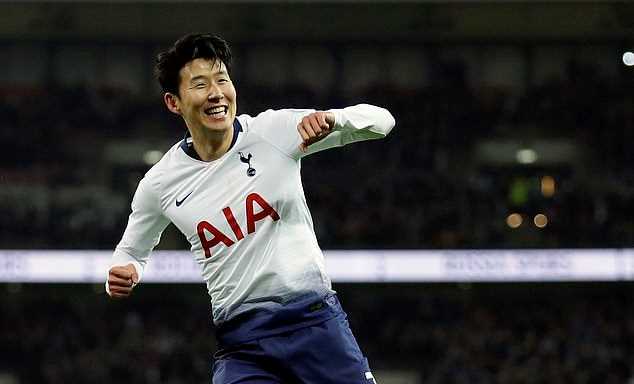 Son Heung-min xuất sắc nhất châu Á, Quang Hải trong tốp 15 Son Heung-min xuất sắc nhất châu Á, Quang Hải trong tốp 15