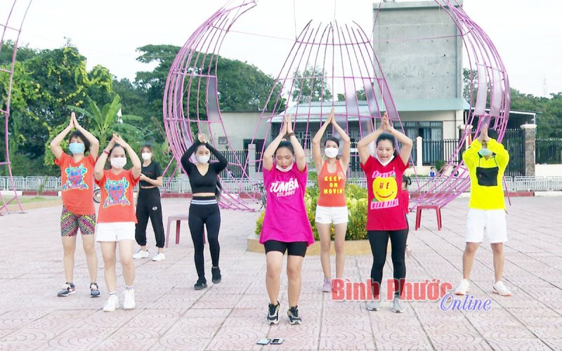 “Sống xanh” để khỏe hơn mỗi ngày “Sống xanh” để khỏe hơn mỗi ngày