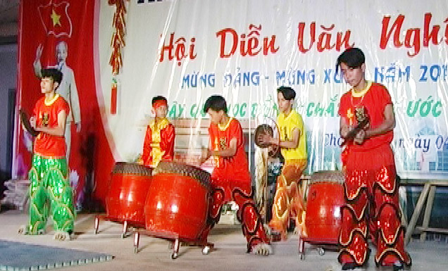 Hội diễn văn nghệ gây quỹ chắp cánh ước mơ Hội diễn văn nghệ gây quỹ chắp cánh ước mơ