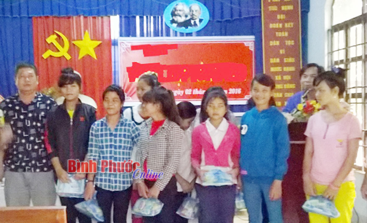 15 học viên xã Đồng Tâm được phổ cập giáo dục trung học cơ sở 15 học viên xã Đồng Tâm được phổ cập giáo dục trung học cơ sở