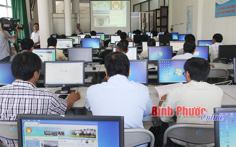 Bình Phước tham gia đào tạo kỹ năng tin học cho cán bộ giáo dục Bình Phước tham gia đào tạo kỹ năng tin học cho cán bộ giáo dục