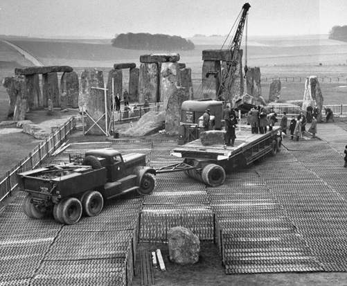 stonehenge2.jpg