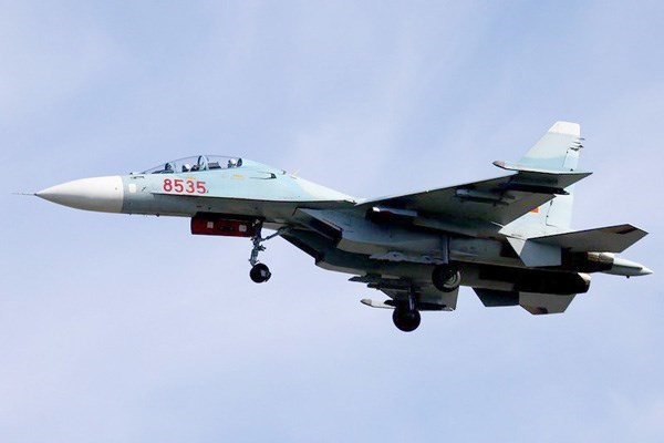 Mất liên lạc với phi công Su 30MK2 đang làm nhiệm vụ trên biển Mất liên lạc với phi công Su 30MK2 đang làm nhiệm vụ trên biển