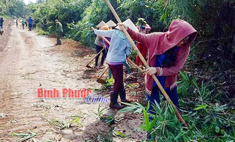 Sửa chữa đường vào di tích danh thắng Thác Đứng Sửa chữa đường vào di tích danh thắng Thác Đứng