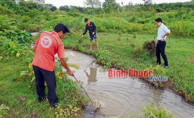 Sự thật về chuyện đỉa tấn công người ở Lộc Khánh Sự thật về chuyện đỉa tấn công người ở Lộc Khánh