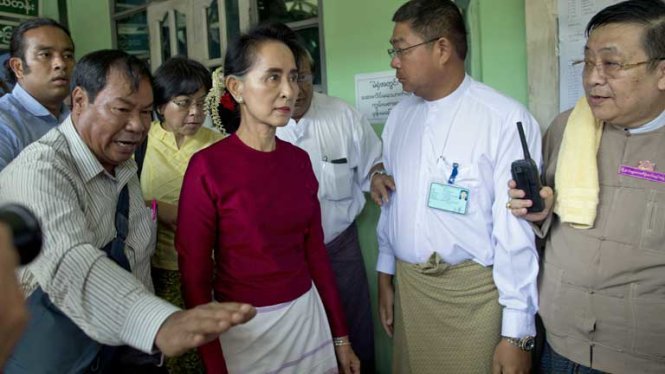 Myanmar bắt đầu kiểm phiếu, đảng đối lập đang thắng thế