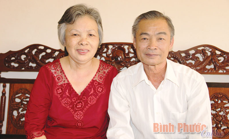 Ngược xuôi nuôi con thành tài Ngược xuôi nuôi con thành tài