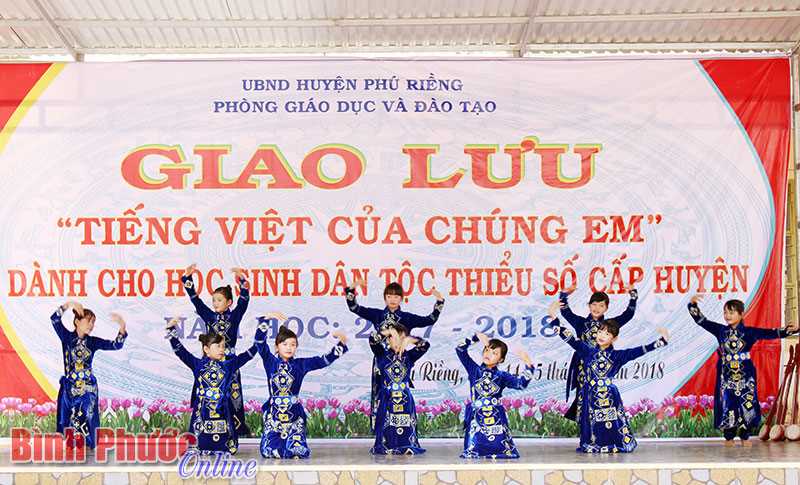 Phú Riềng chú trọng giáo dục học sinh DTTS Phú Riềng chú trọng giáo dục học sinh DTTS