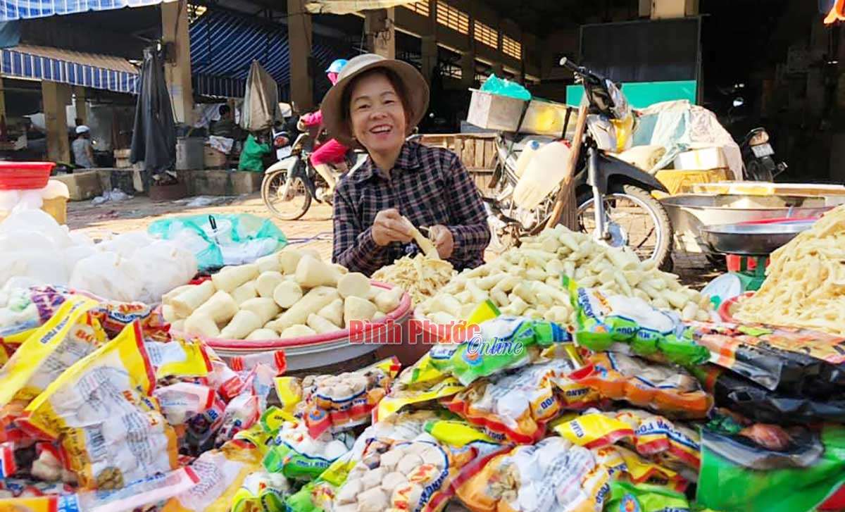 Phiên chợ mở hàng đầu năm ở thành phố Đồng Xoài Phiên chợ mở hàng đầu năm ở thành phố Đồng Xoài