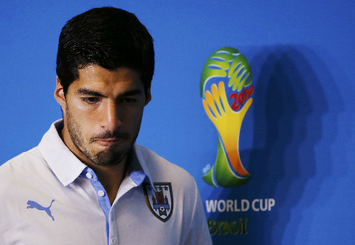 Suarez lần đầu thừa nhận cắn Chiellini Suarez lần đầu thừa nhận cắn Chiellini