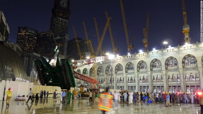 Vụ sập cần cẩu ở thánh địa Mecca đã làm hơn 100 người chết Vụ sập cần cẩu ở thánh địa Mecca đã làm hơn 100 người chết