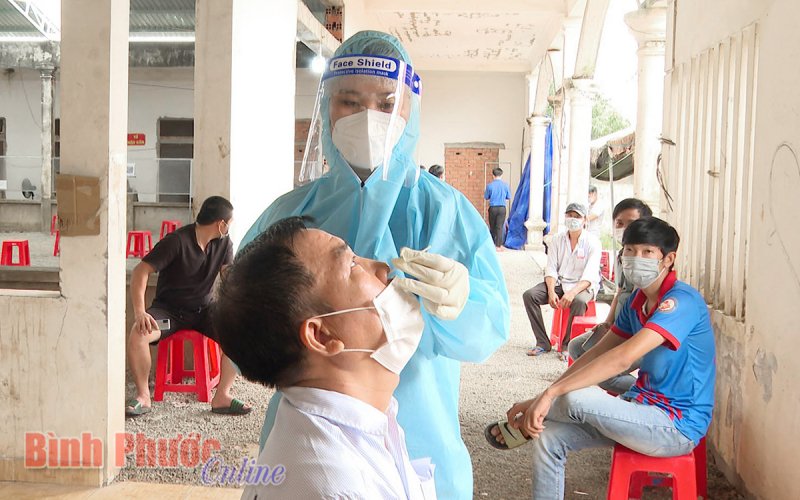 “Tấm khiên kép” ngăn chặn Covid-19 “Tấm khiên kép” ngăn chặn Covid-19
