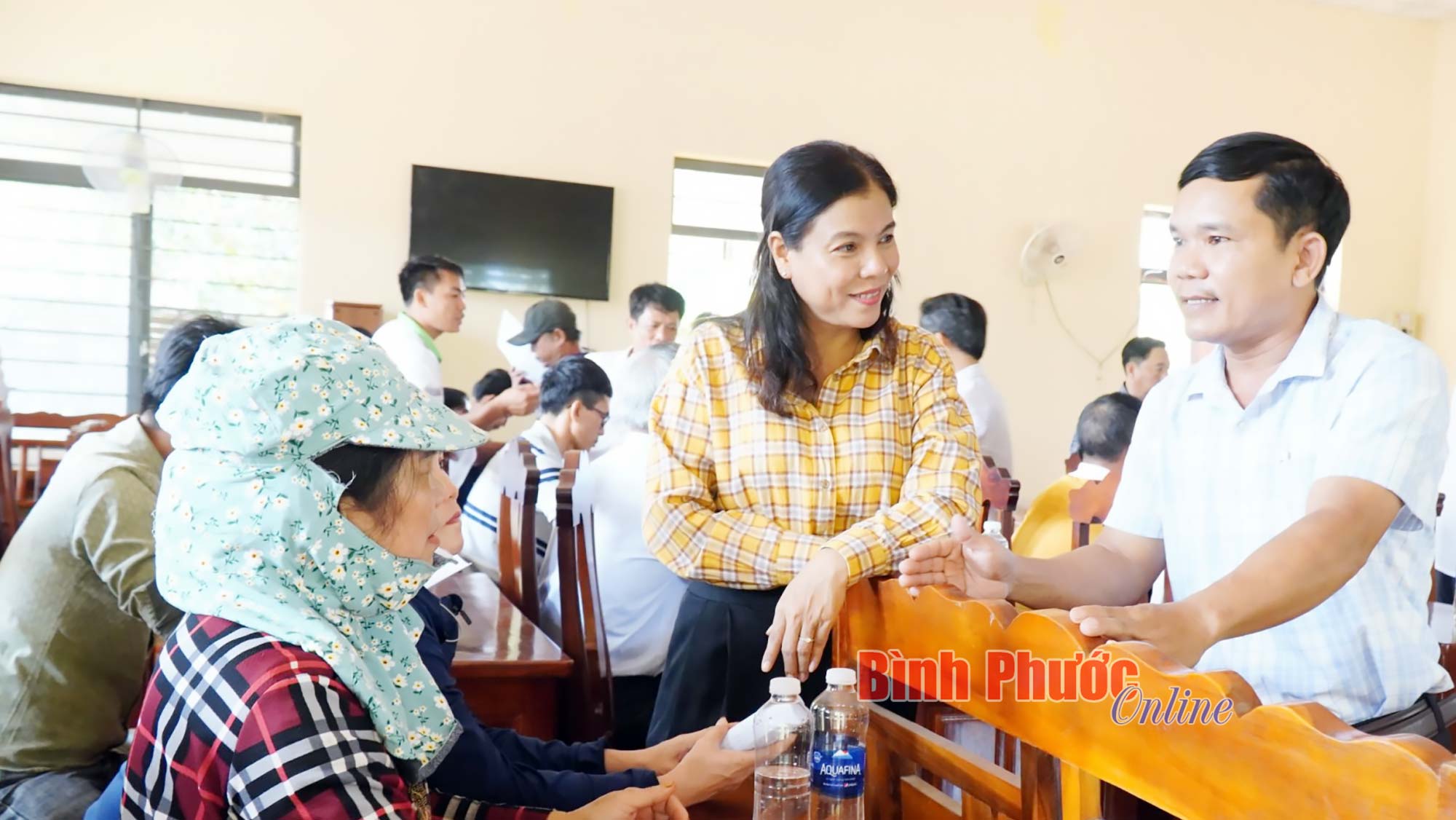 'Tấm khiên đỏ'
