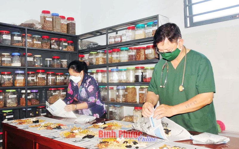Tấm lòng thầy thuốc đông y