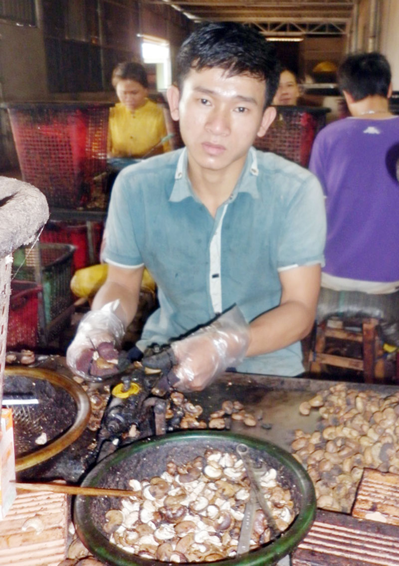 Tấm gương vượt khó của một đoàn viên