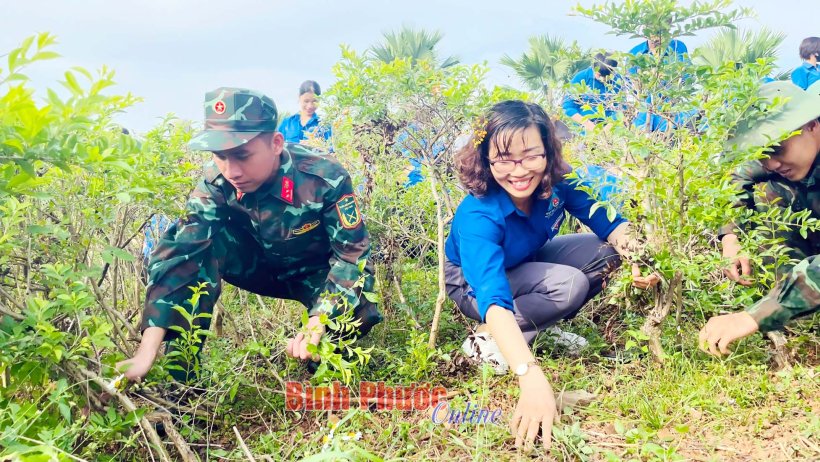 Tận tụy “vì thế hệ trẻ”