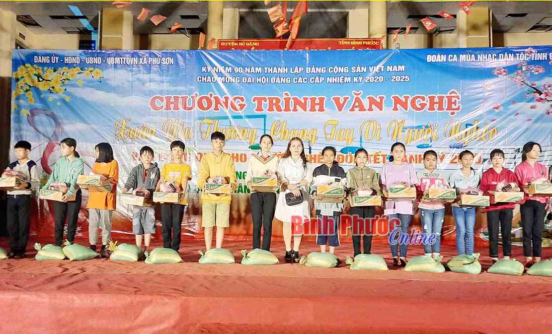 Xuân yêu thương - chung tay vì người nghèo