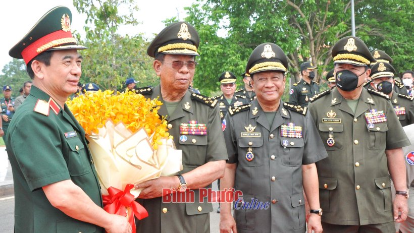 Tăng dày phên giậu biên cương