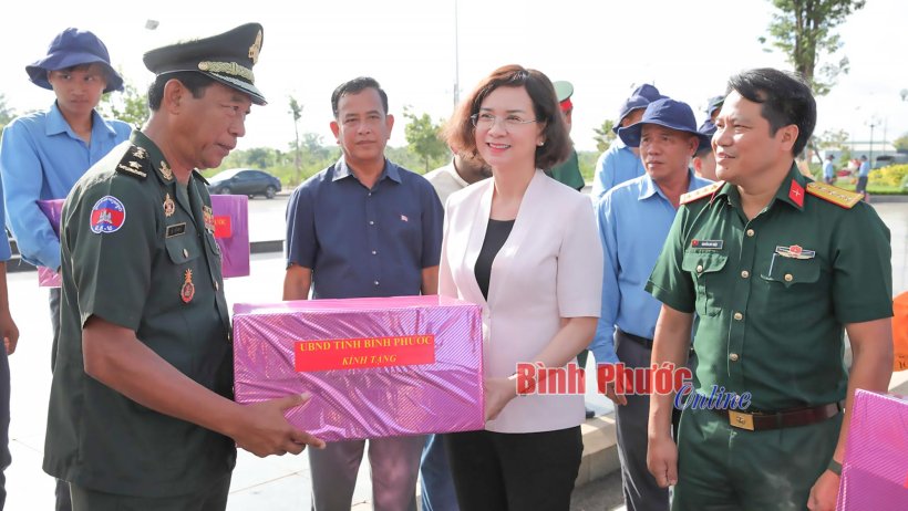 Tăng dày phên giậu biên cương