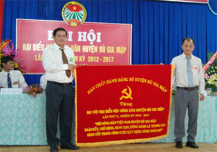 Hội nông dân huyện Bù Gia Mập đại hội lần thứ X Hội nông dân huyện Bù Gia Mập đại hội lần thứ X