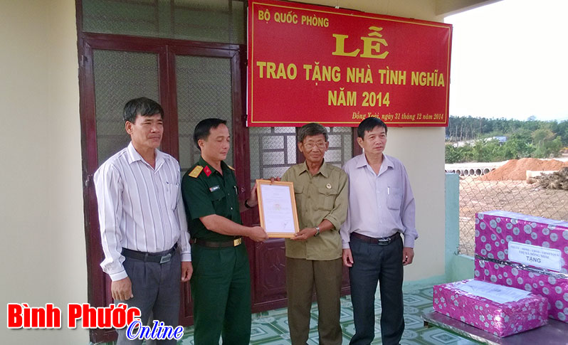 Bệnh binh Phạm Văn Ngừng được tặng nhà tình nghĩa Bệnh binh Phạm Văn Ngừng được tặng nhà tình nghĩa