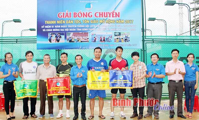 Tân Quan vô địch giải bóng chuyền thanh niên dân tộc, tôn giáo
