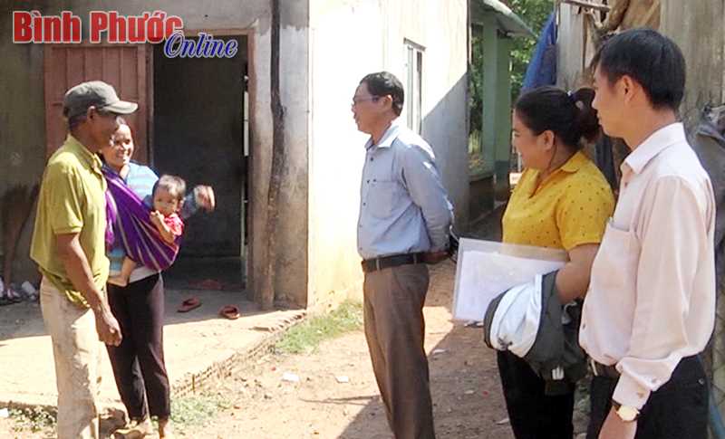 Tân Thành còn 32 hộ nghèo Tân Thành còn 32 hộ nghèo