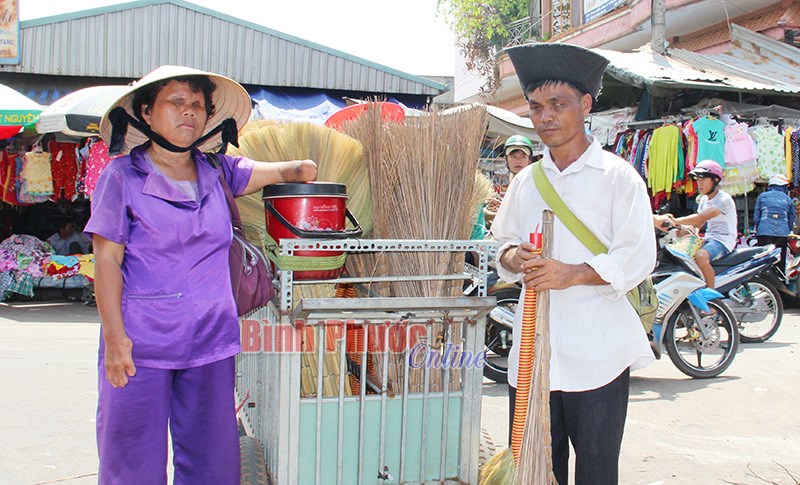 Tạo điểm tựa để người mù vươn lên Tạo điểm tựa để người mù vươn lên