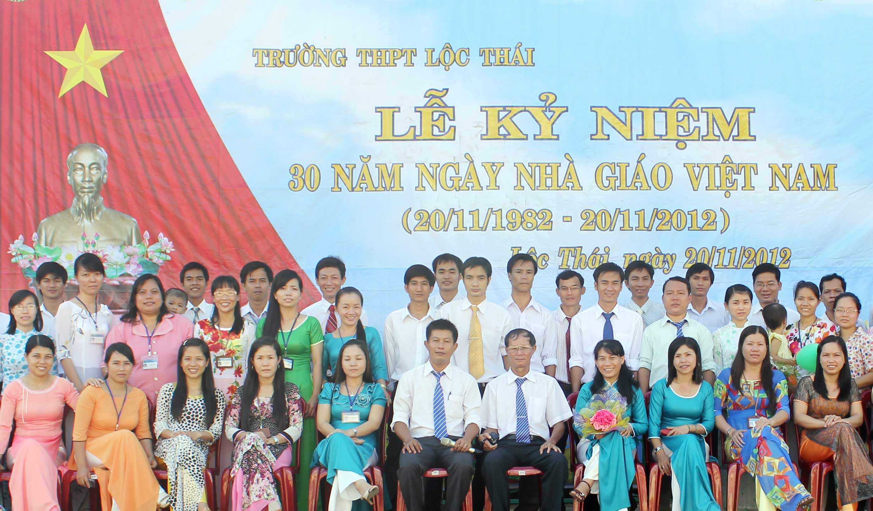 Trường THPT Lộc Thái: Đã về đích chuẩn quốc gia Trường THPT Lộc Thái: Đã về đích chuẩn quốc gia