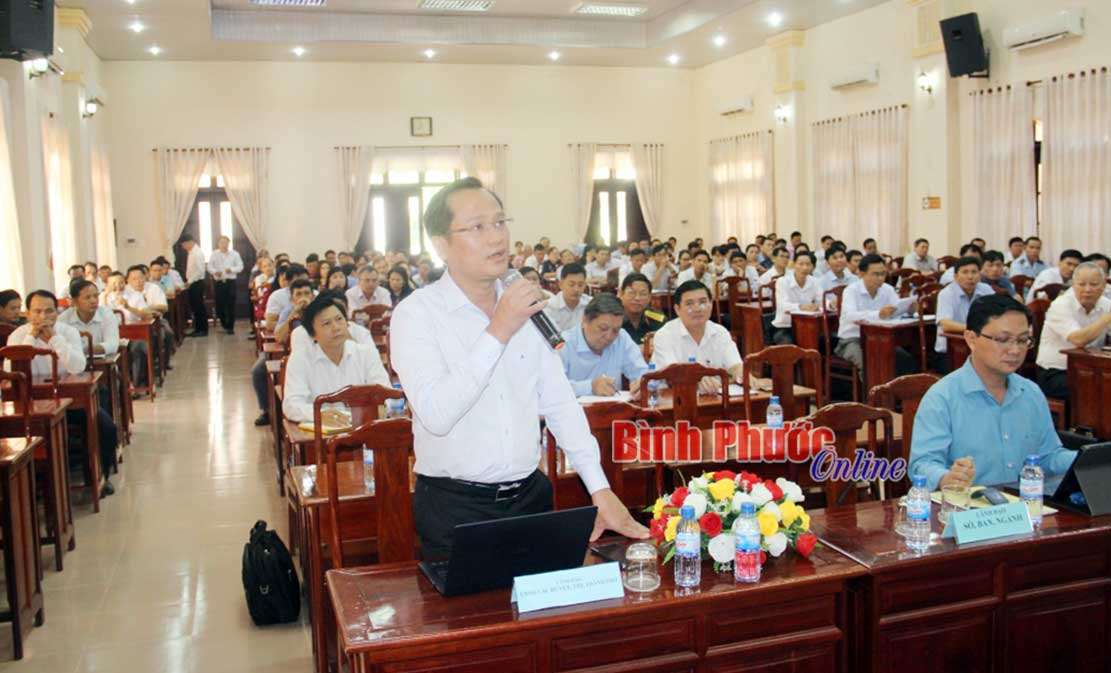 Tập huấn kỹ năng ứng xử với báo chí