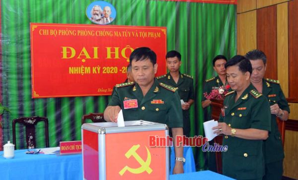 Đại hội chi bộ phòng phòng, chống ma túy và tội phạm Đại hội chi bộ phòng phòng, chống ma túy và tội phạm