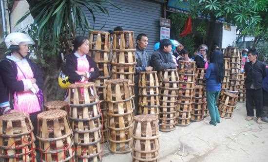Độc đáo chợ phiên Tam Đường đất