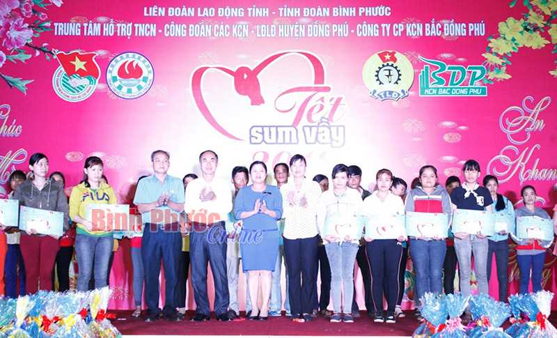 Tết sum vầy tại KCN Bắc Đồng Phú Tết sum vầy tại KCN Bắc Đồng Phú