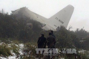 Algeria tìm thấy hộp đen của chiếc máy bay gặp nạn Algeria tìm thấy hộp đen của chiếc máy bay gặp nạn