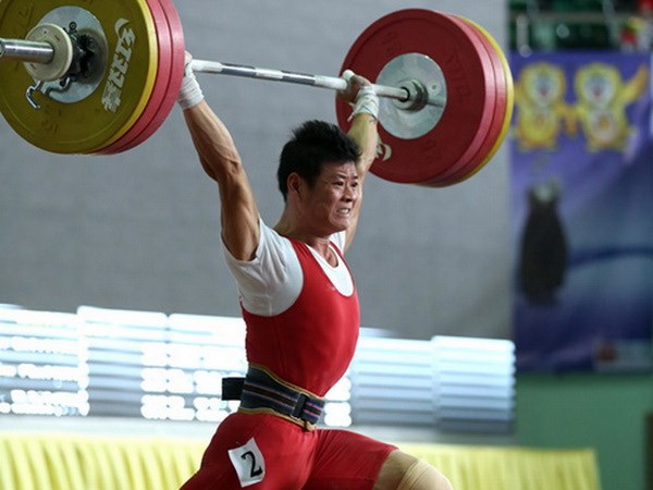 Liên tiếp phá lỷ lục, Thạch Kim Tuấn ngậm ngùi nhận HCB