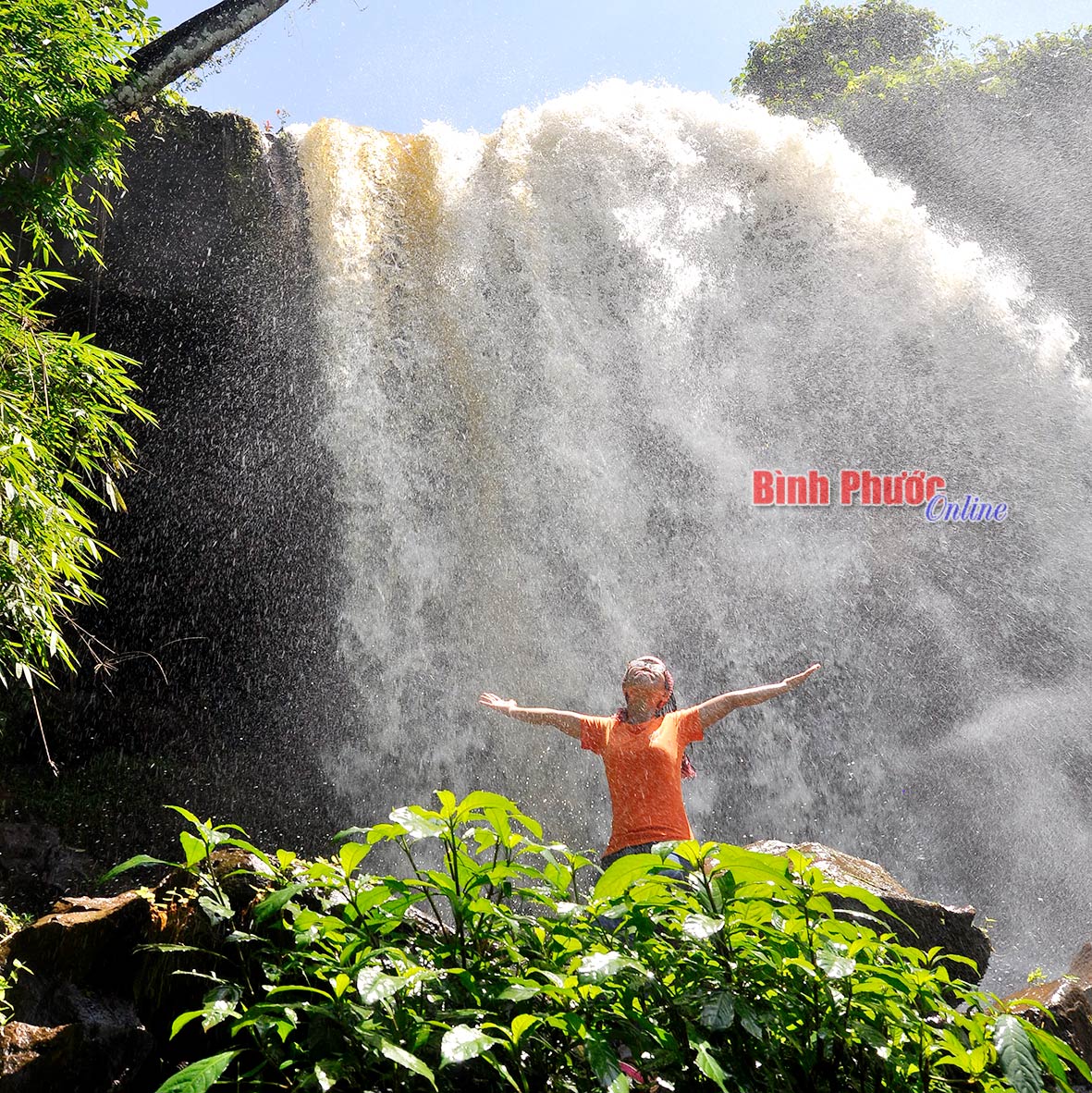 thacnuoc215022018025151.jpg