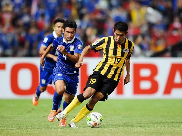 Thắng cách biệt Malaysia, Thái Lan chạm một tay vào ngôi vương