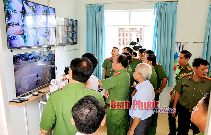 tham-quan-207082018105755.jpg