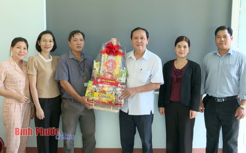 Thăm, chúc mừng lễ Sen Dolta tại Chơn Thành Thăm, chúc mừng lễ Sen Dolta tại Chơn Thành