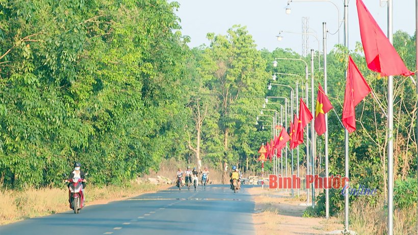 Thắm tình đoàn kết