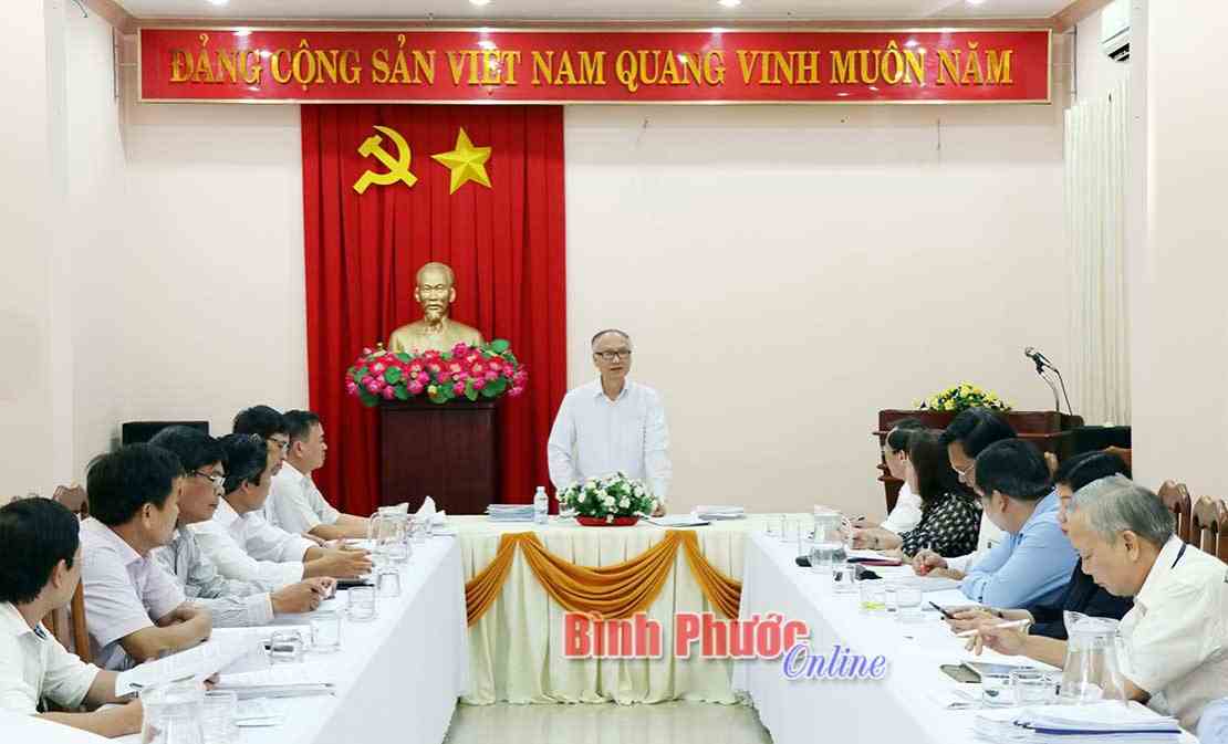 Thẩm tra các báo cáo, tờ trình thuộc lĩnh vực kinh tế - ngân sách Thẩm tra các báo cáo, tờ trình thuộc lĩnh vực kinh tế - ngân sách
