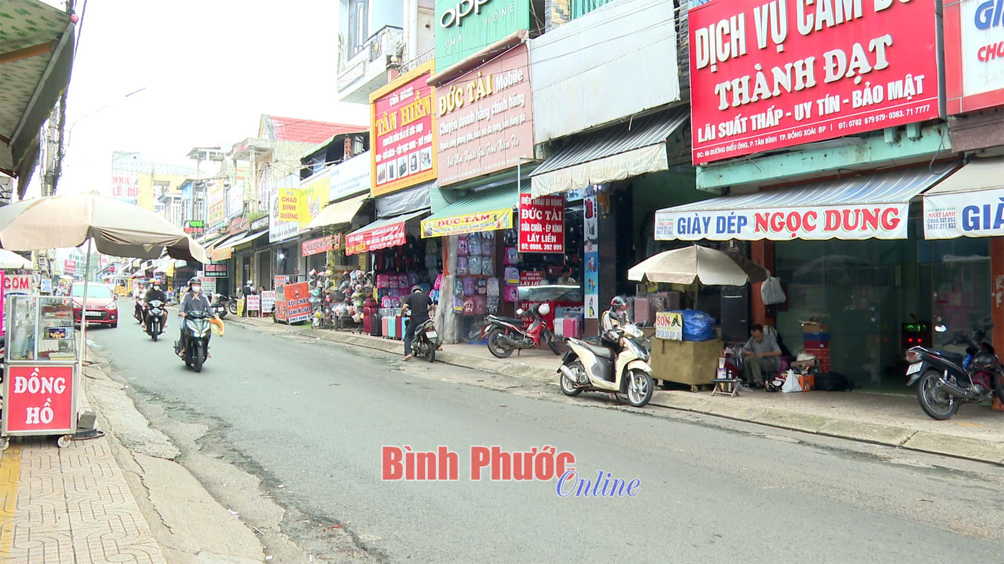 Thân thương những nghề xưa cũ Thân thương những nghề xưa cũ