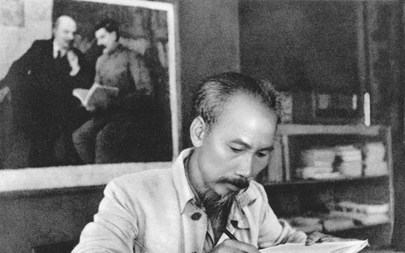 Tháng 5 nhớ Bác!