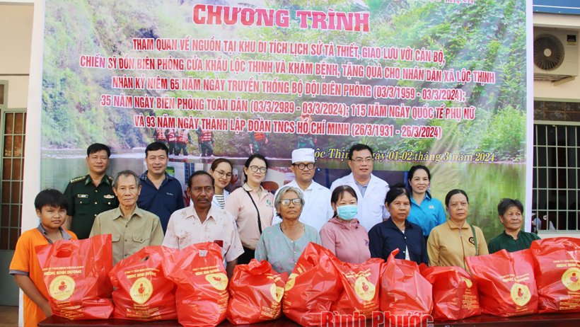 Tháng ba hướng về biên giới